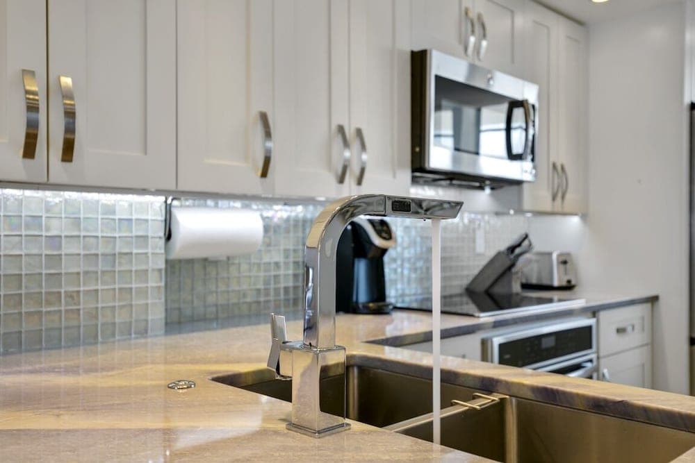 South Seas 3, 1404 Marco Island Vacation Rental 2 Bedroom Condo by Redawning