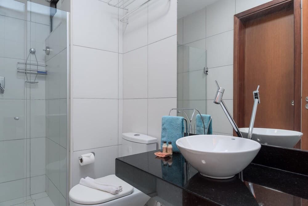 Apartamento Belo em Condom nio com Piscina