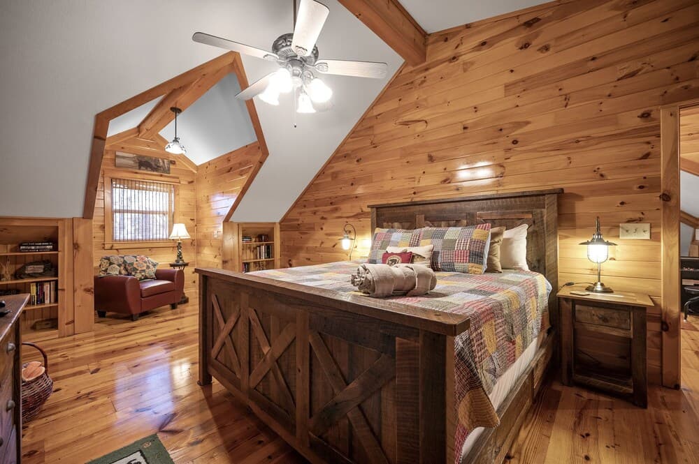 Chautauqua 2 Bedroom Cabin by Redawning