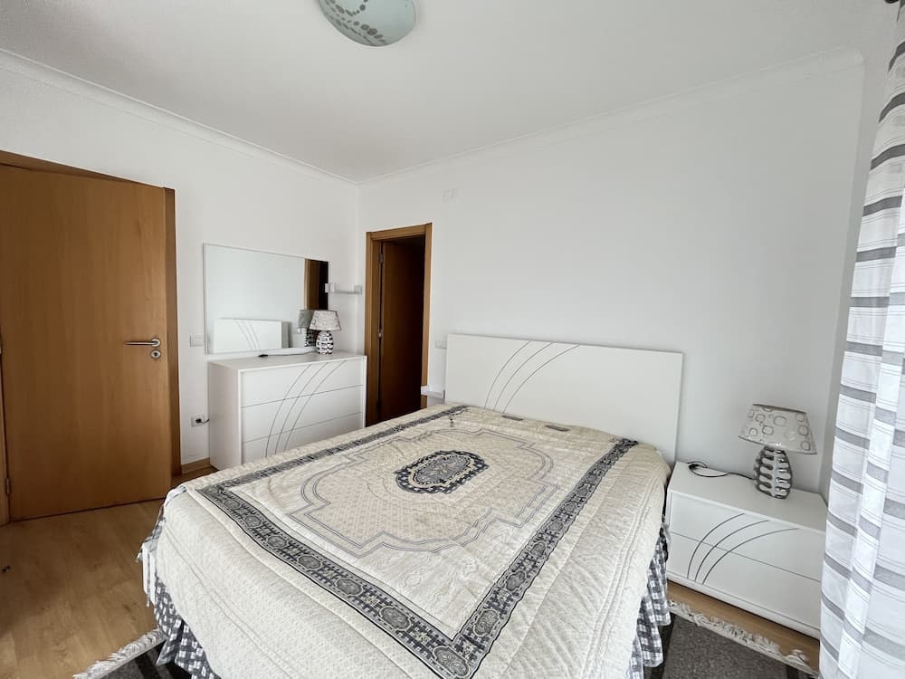 Salmon Villa near São Martinho do Porto