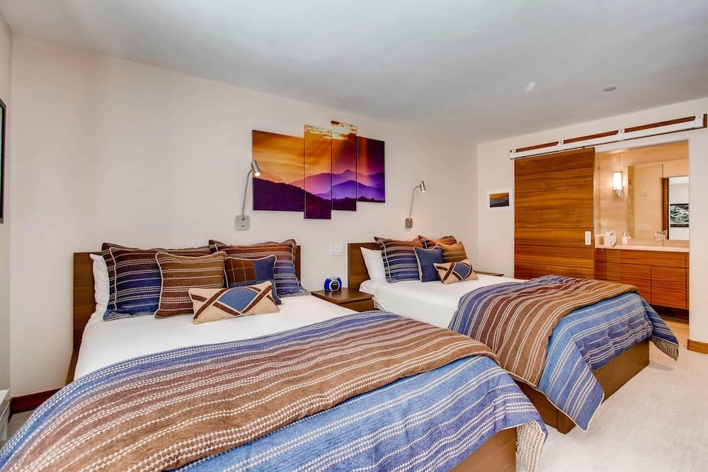 Westwind 101 2bd, 2BA Diamond Condo