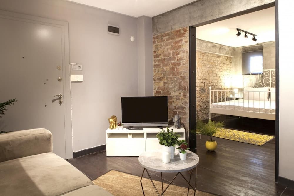 Chic and Central Flat in the Heart of Beyoglu