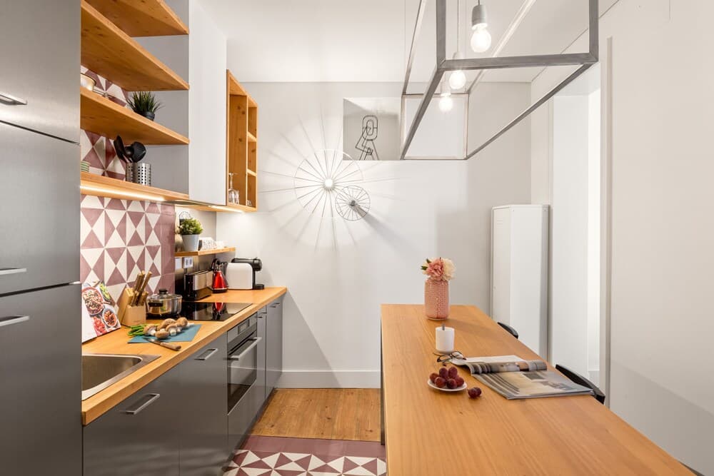 Altido Elegant Bica Apartment In Historical Centre