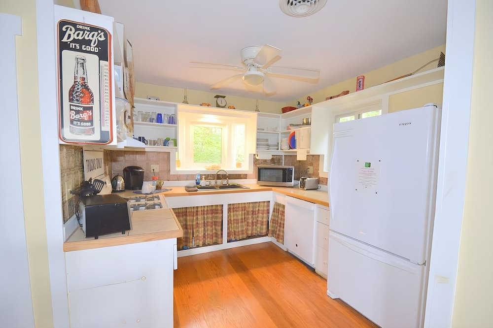 Above Sleepy Hollow - A Hidden Getaway