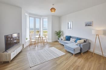 Host Stay Flat 4 Glenholme House