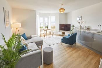 Host Stay Flat 5 Glenholme House