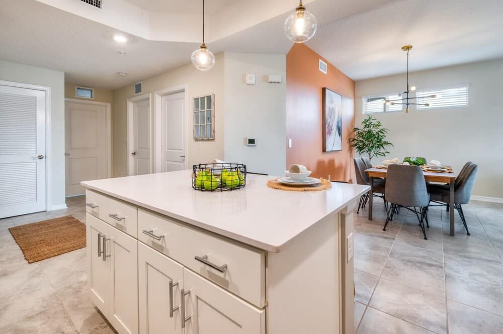 Mickey Themed Bedroom Condo Near Disney