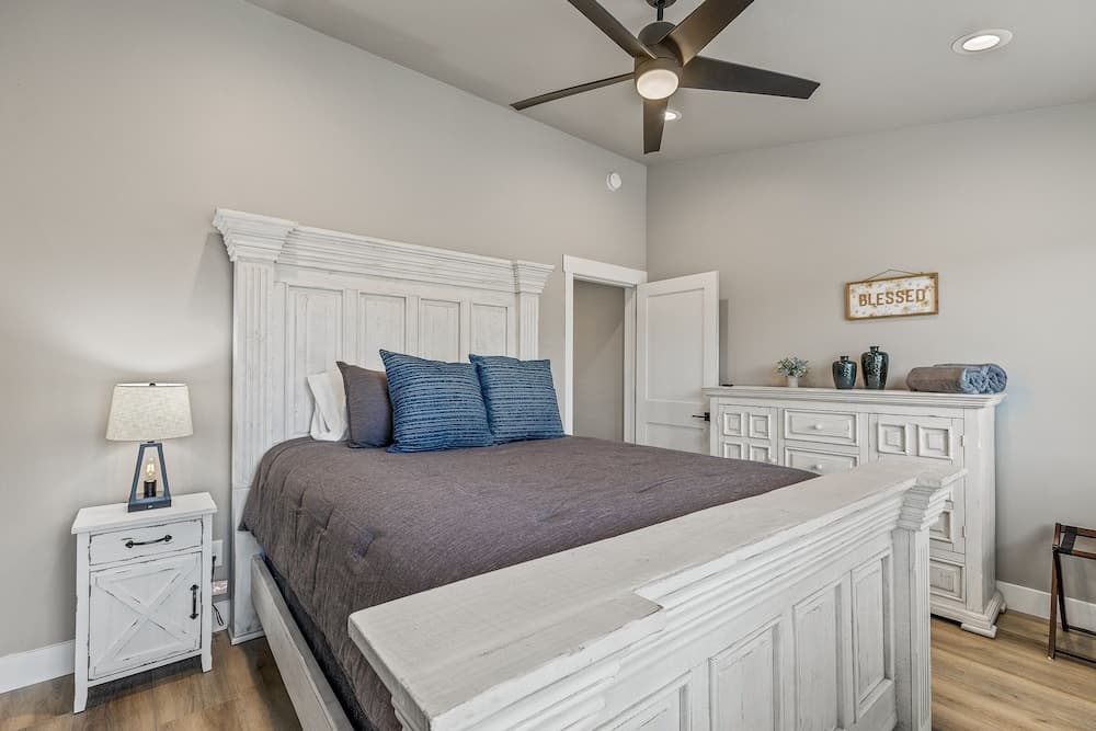 Grider Flagstaff #2 4 Bedroom Home by Redawning