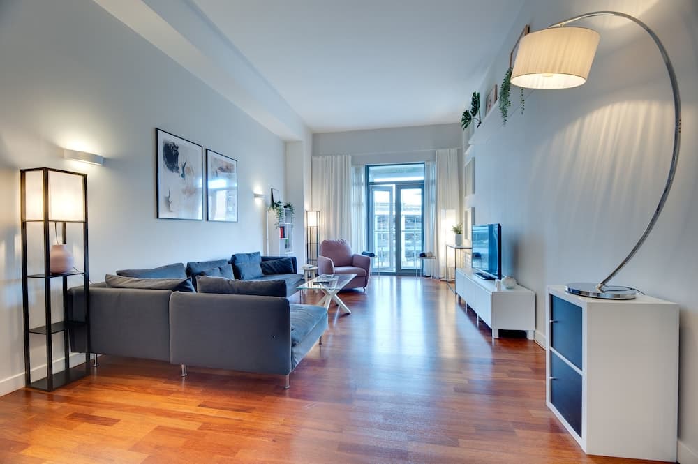 Week2Week Two Bedroom City Centre