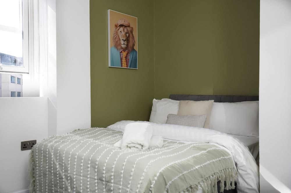 BV Royal Comfy Studiosuite Queensgate Huddersfield