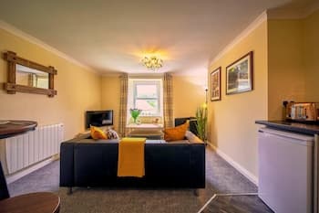 Host Stay Chapel Race - Low Force