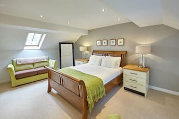 Host Stay Doray House