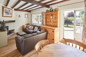 Host Stay Rose Cottage