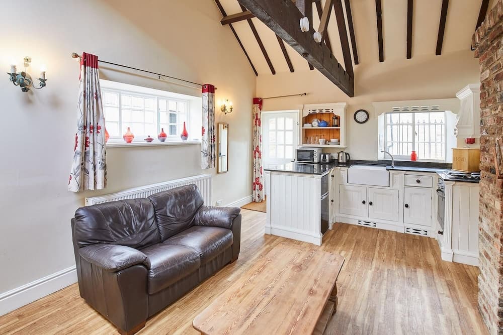 Host Stay Primrose Cottage