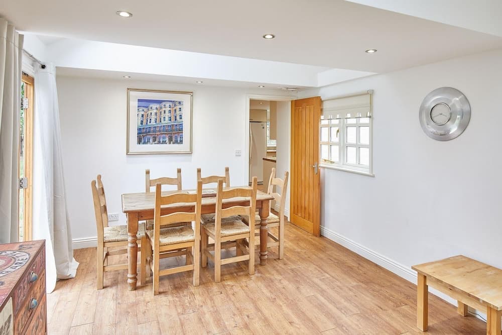 Host Stay Willow Lodge