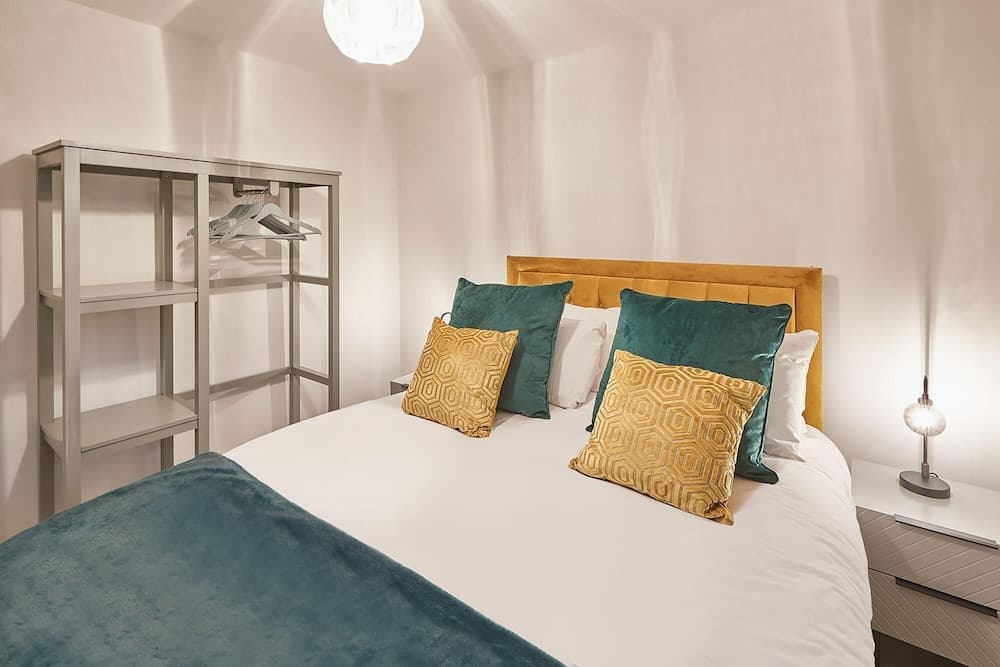 Host Stay Fern in York