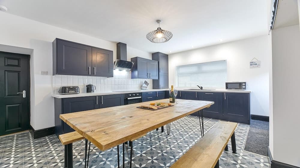 Host Stay Blacksmith s Cottage