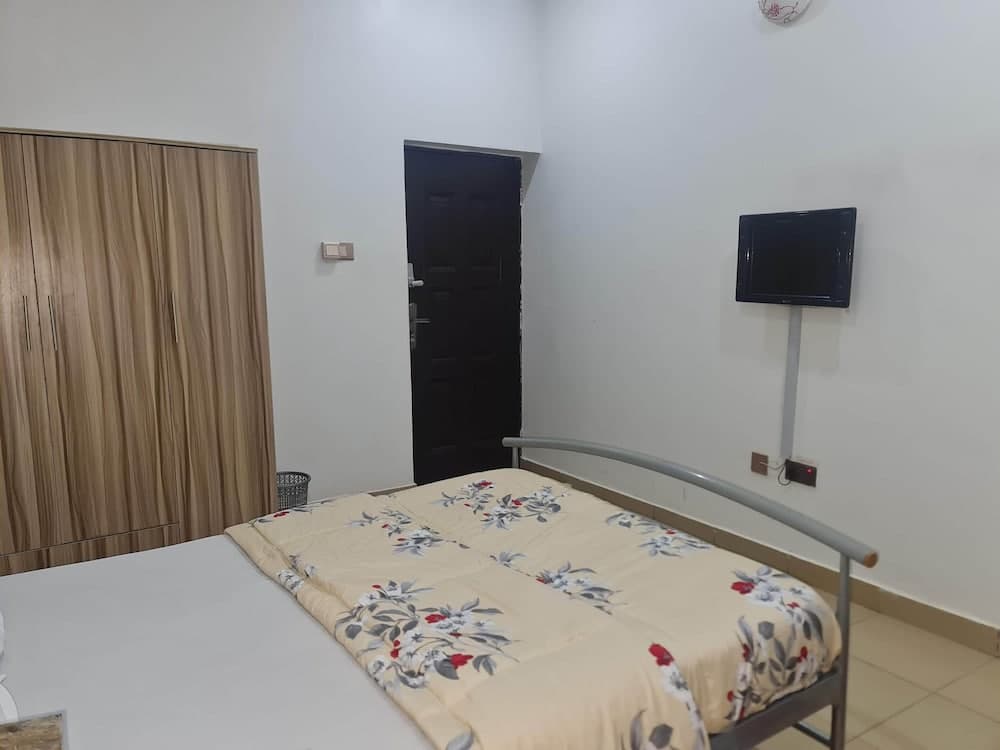 Smart 3 bed Apartment With Fast Wi-fi & 24hr Light