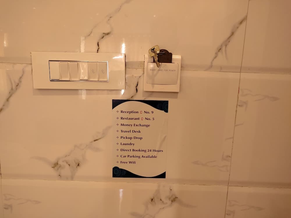 Sri Maharaja Residency