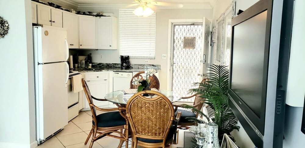 Bonita Beach Tennis 1906 - Weekly