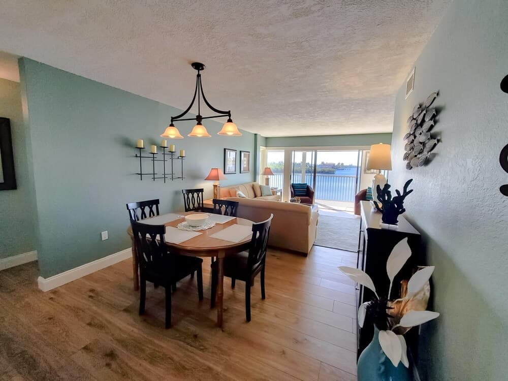 Alan s Hickory Bay West Condo