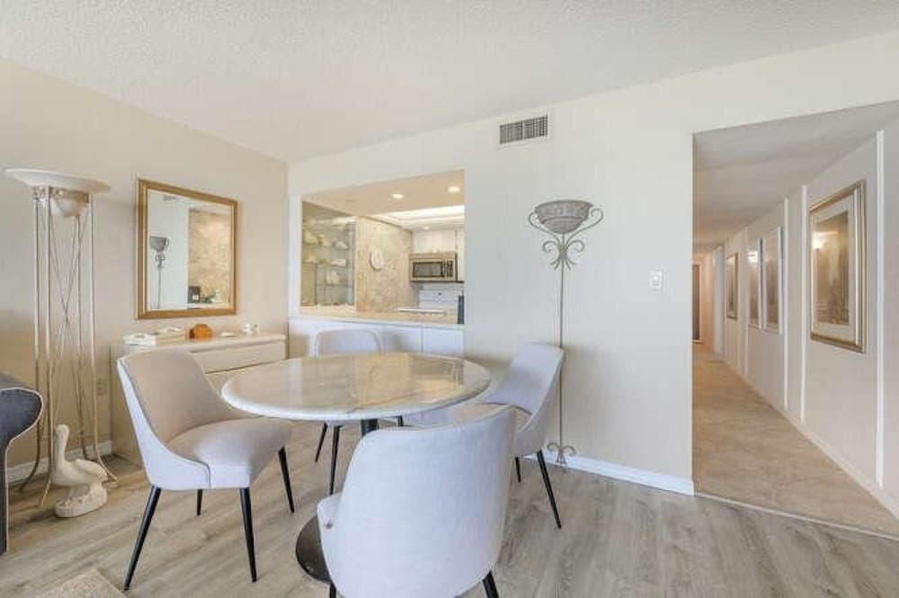 Sally s Dolphin Way Condo