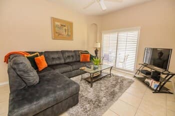 Lynval s Regal Palms Resort Townhome
