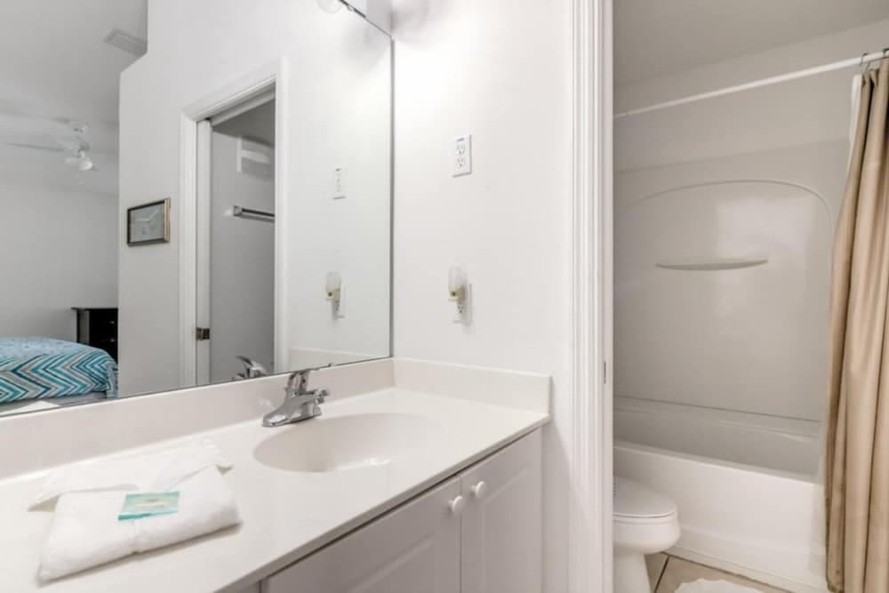 Jame s Club Cortile Condo