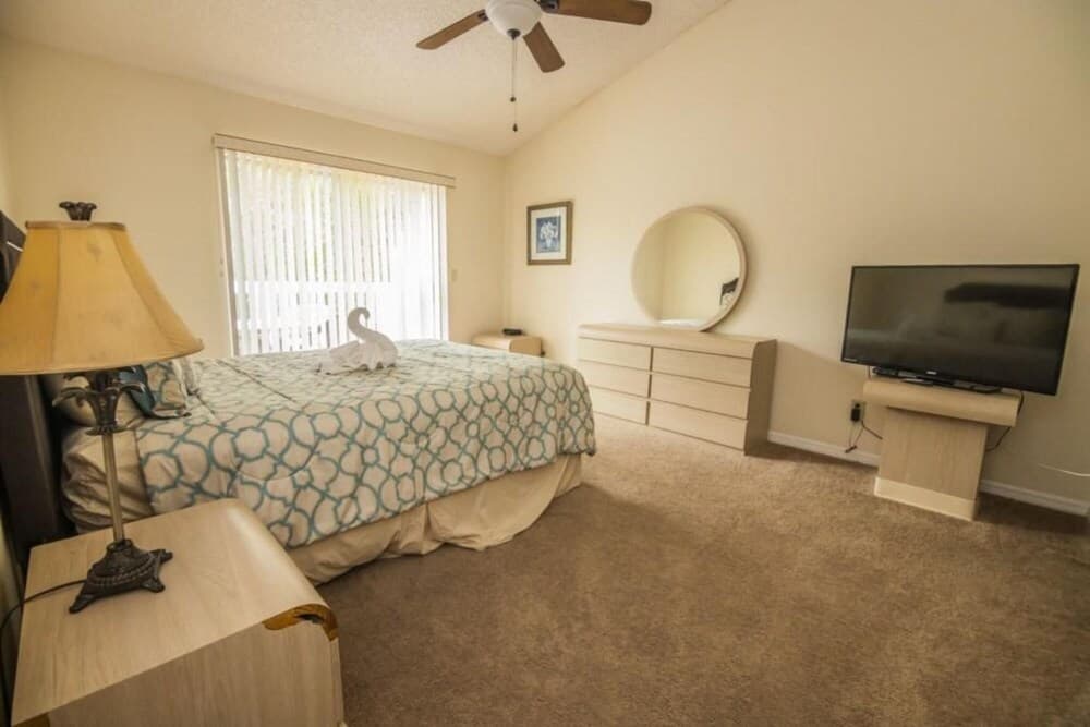 Charles Sweetwater Club Condo