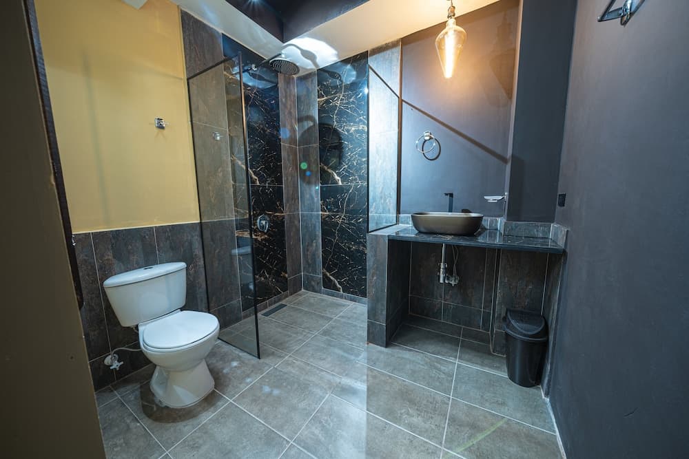 Beautiful Cozy 1 BedR in Astorga Gardens