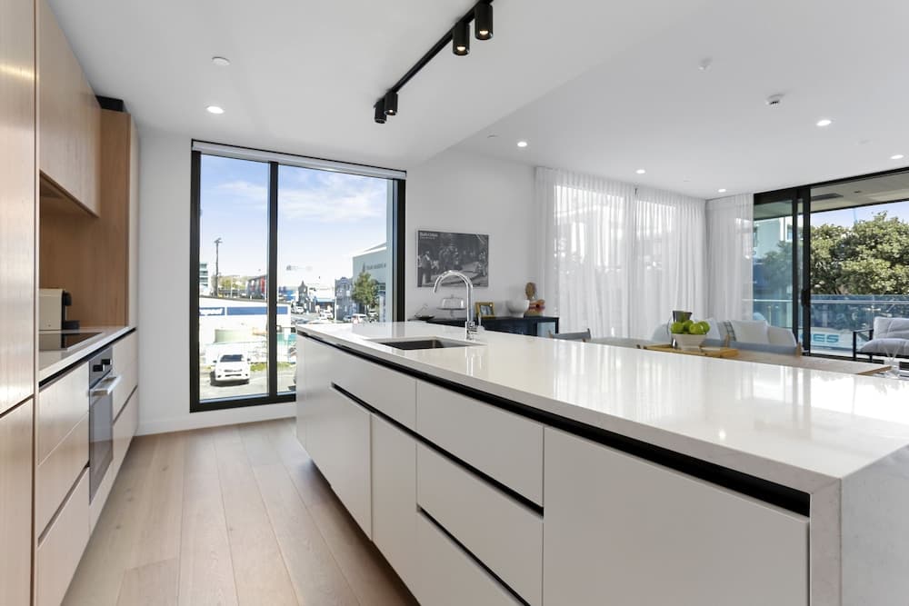 Modern & elegant living Wynyard Quarter