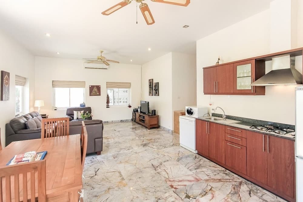 Private 3 bedroom Pool Villa NG23