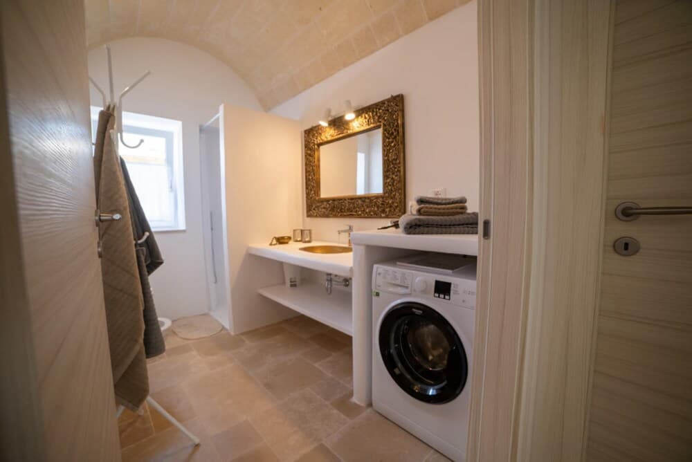 Traditional Trullo la Specchia