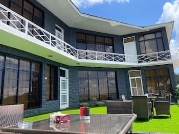 Sierra Sky Luxury Villas