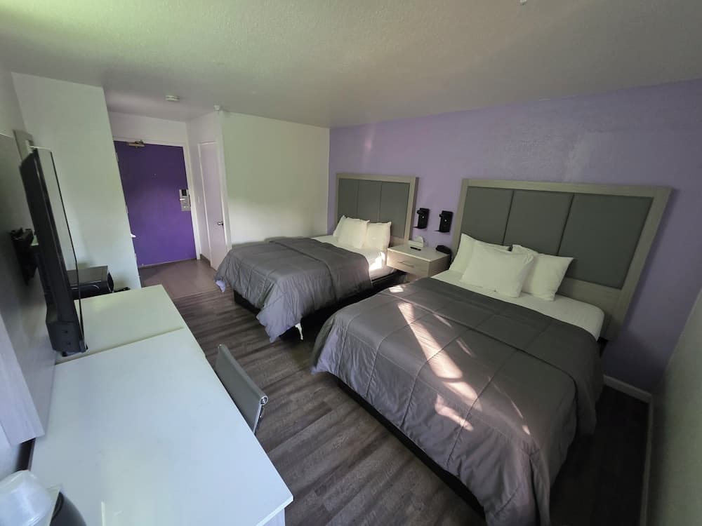 The Aqua Pacific Hotel