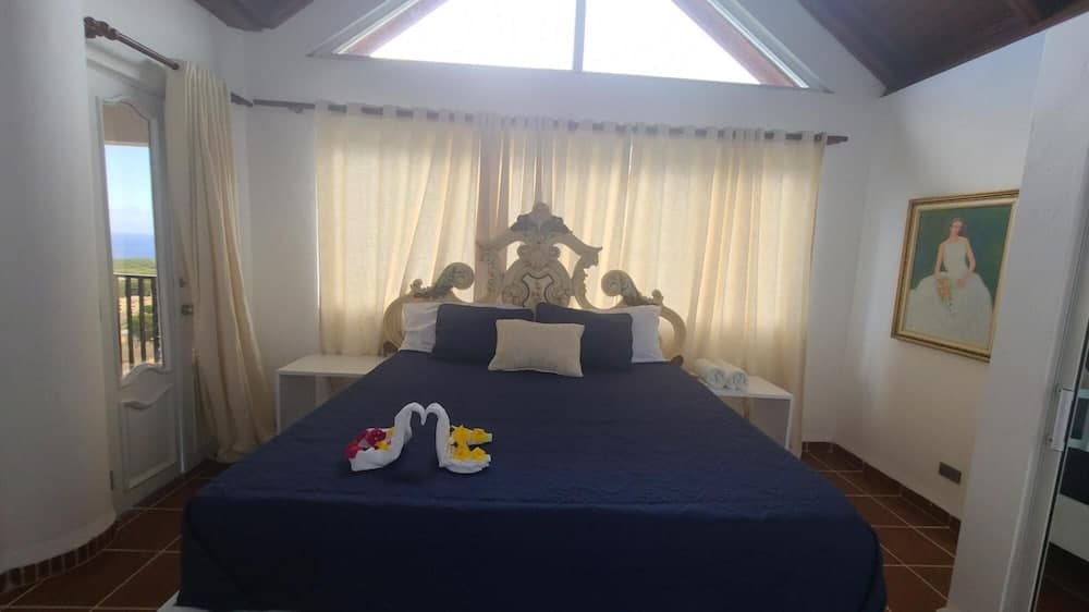 Sosua Mountain top Ocean View Mansion Great for pa