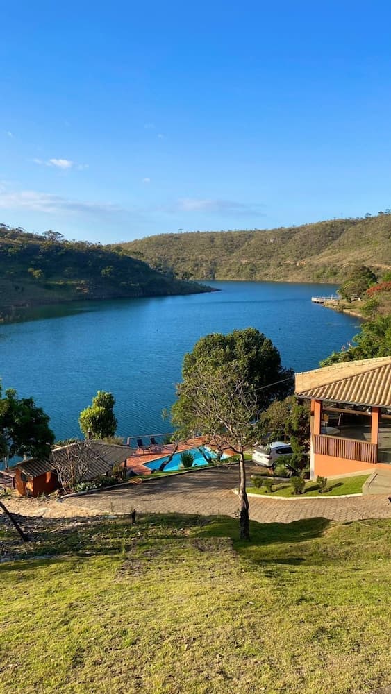 POUSADA FECHO DA SERRA