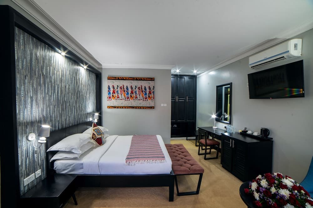 A'lure Hotel & Residences