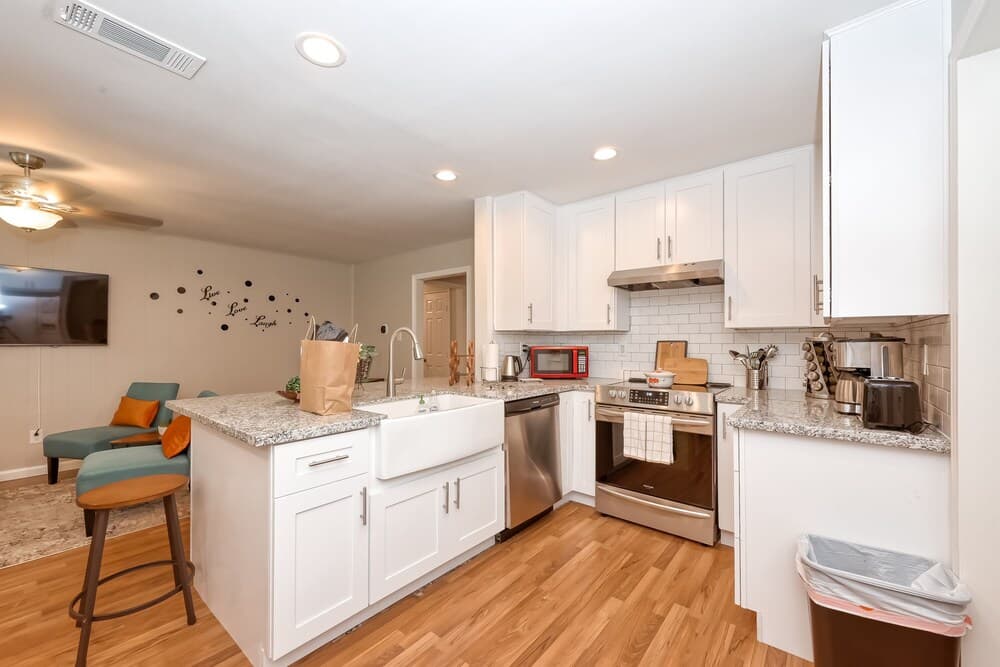 Costa Fortune in Spring Branch, 2 King Bds, Covered Patio, Workcation