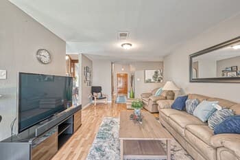 Fort Happy in Katy, 4BR 2 BT, Work-cation, Pet Friendly