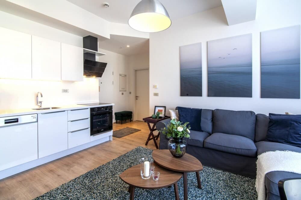 Central Residence Flat Near Metro in Kartal