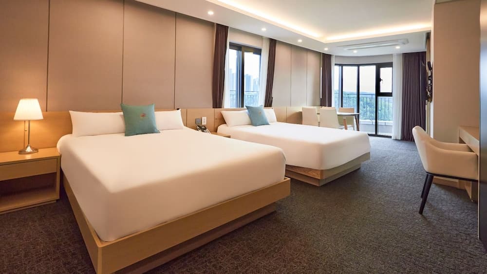 Chuncheon Eston Hotel