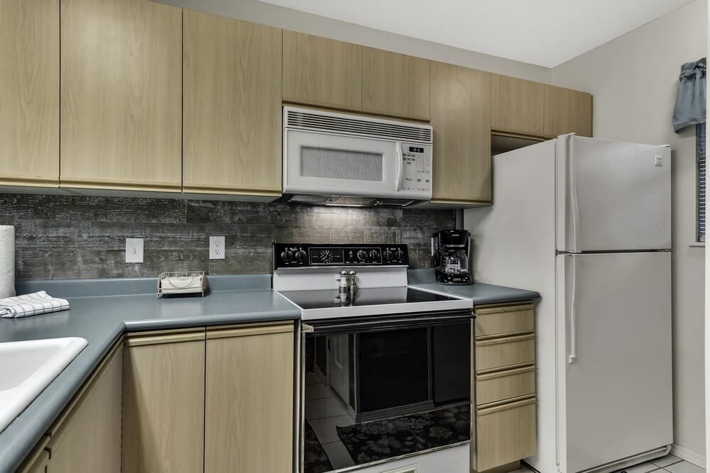 Clearwater Condo 2 Bedroom Condo by Redawning