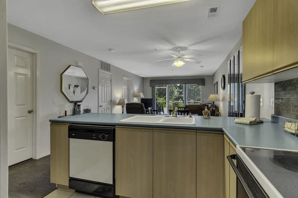 Clearwater Condo 2 Bedroom Condo by Redawning