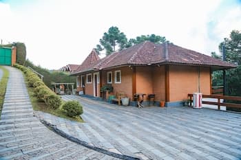 Chalé Belga - 1,2 km do Centro Turístico Capivari