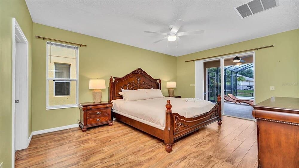 Garrett's Glamorous Getaway at Emerald Island