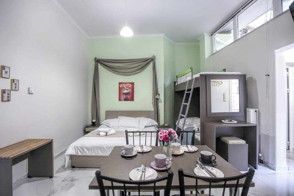 Del Sol Meteora Luxurious Family Suites1