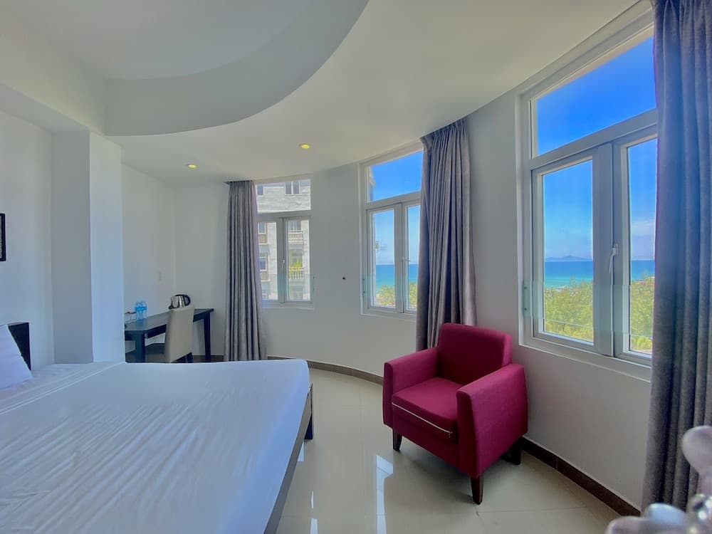 Queen Palace Hotel Da Nang