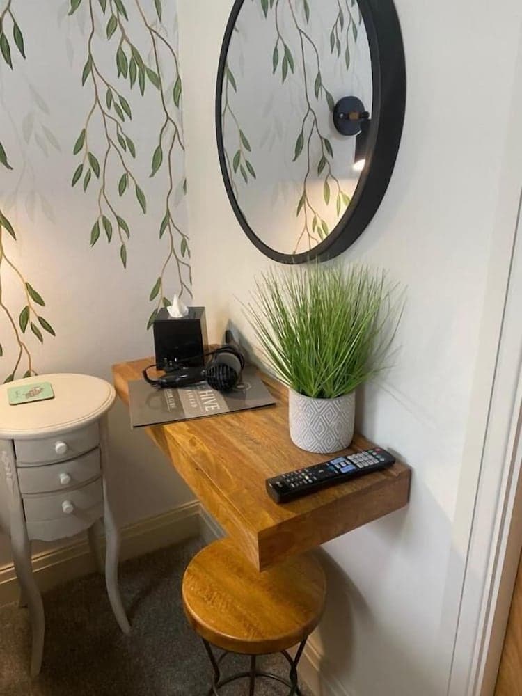 The Hive at Poppi Red