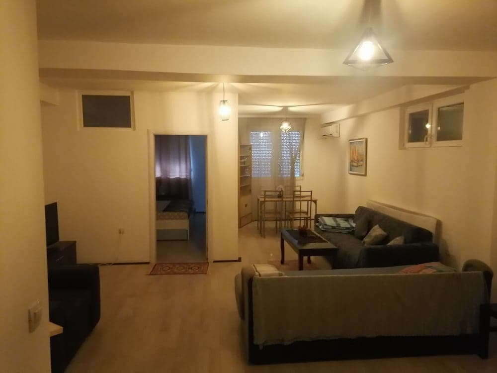 Joni's Apartment in Old Town Skopje